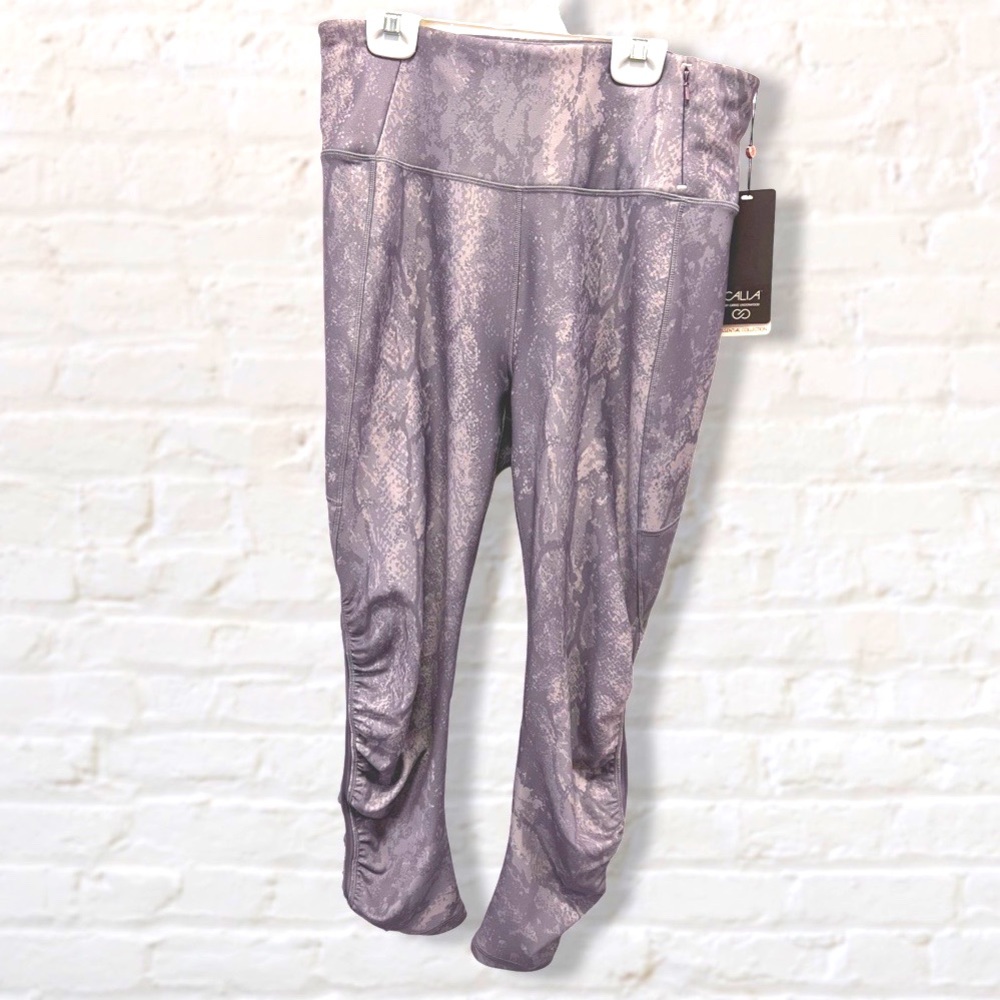 🆕 CALIA by Carrie Underwood Essential Collection: Ruched Leggings